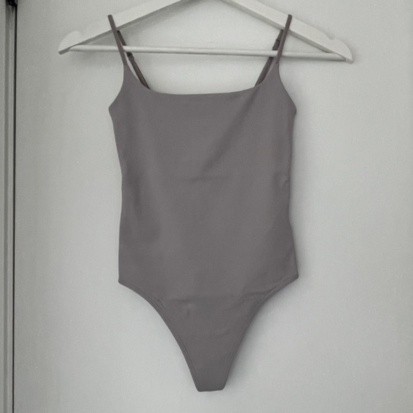 Contour Spaghetti strap bodysuit - Picture 7 of 8